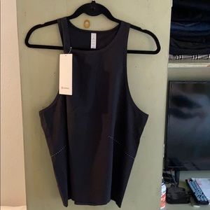Lululemon find your pace tank size 12